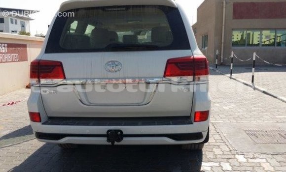 Buy Import Toyota Land Cruiser White Car in Import - Dubai in Ahal Buy Import Toyota Land Cruiser White Car in Import - Dubai in Ahal