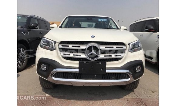 Buy Import Mercedes-Benz 250 White Car in Import - Dubai in Ahal Buy Import Mercedes-Benz 250 White Car in Import - Dubai in Ahal