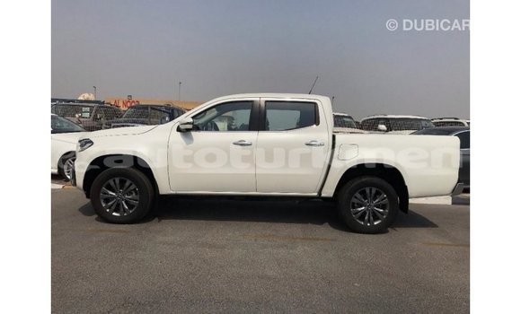 Buy Import Mercedes-Benz 250 White Car in Import - Dubai in Ahal Buy Import Mercedes-Benz 250 White Car in Import - Dubai in Ahal