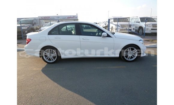 Buy Import Mercedes-Benz 200 White Car in Import - Dubai in Ahal Buy Import Mercedes-Benz 200 White Car in Import - Dubai in Ahal