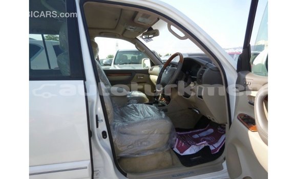 Buy Import Toyota Land Cruiser White Car in Import - Dubai in Ahal Buy Import Toyota Land Cruiser White Car in Import - Dubai in Ahal