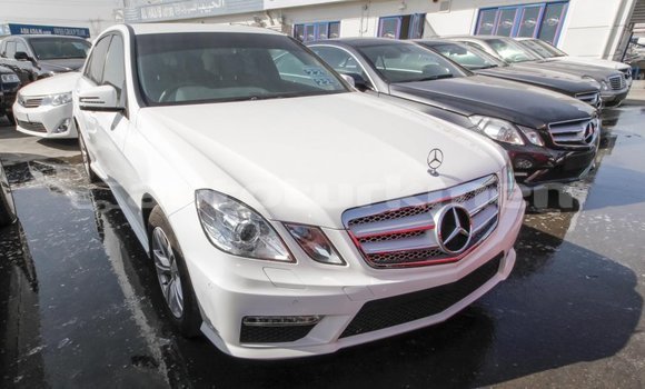 Buy Import Mercedes-Benz 200 White Car in Import - Dubai in Ahal Buy Import Mercedes-Benz 200 White Car in Import - Dubai in Ahal
