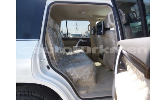Buy Import Toyota Land Cruiser White Car in Import - Dubai in Ahal Buy Import Toyota Land Cruiser White Car in Import - Dubai in Ahal