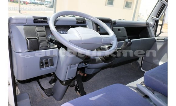 Buy Import Mitsubishi Carisma White Car in Import - Dubai in Ahal