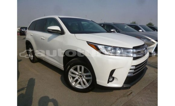 Buy Import Toyota Kluger White Car in Import - Dubai in Ahal Buy Import Toyota Kluger White Car in Import - Dubai in Ahal