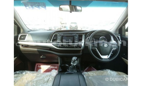 Buy Import Toyota Kluger White Car in Import - Dubai in Ahal Buy Import Toyota Kluger White Car in Import - Dubai in Ahal