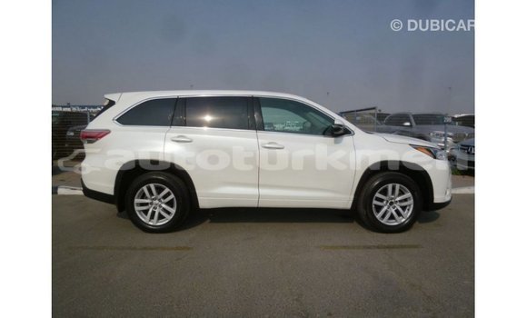 Buy Import Toyota Kluger White Car in Import - Dubai in Ahal Buy Import Toyota Kluger White Car in Import - Dubai in Ahal