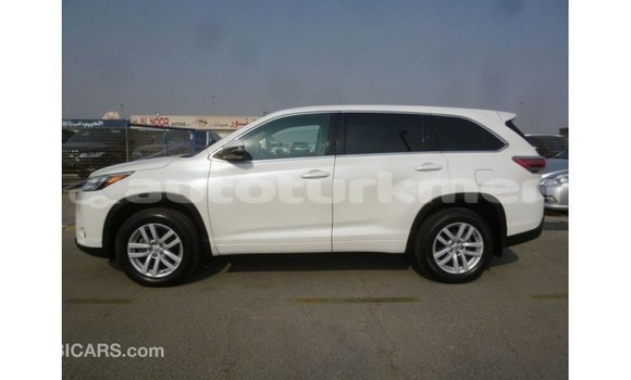 Buy Import Toyota Kluger White Car in Import - Dubai in Ahal Buy Import Toyota Kluger White Car in Import - Dubai in Ahal
