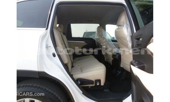 Buy Import Toyota Kluger White Car in Import - Dubai in Ahal Buy Import Toyota Kluger White Car in Import - Dubai in Ahal