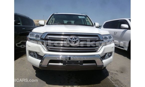 Buy Import Toyota Land Cruiser White Car in Import - Dubai in Ahal Buy Import Toyota Land Cruiser White Car in Import - Dubai in Ahal