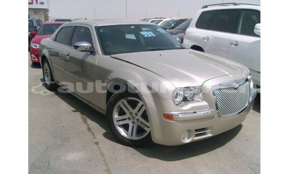 Buy Import Chrysler 300 Beige Car in Import - Dubai in Ahal