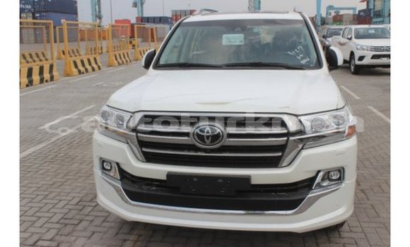 Buy Import Toyota Land Cruiser White Car in Import - Dubai in Ahal Buy Import Toyota Land Cruiser White Car in Import - Dubai in Ahal