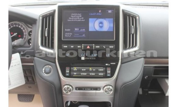 Buy Import Toyota Land Cruiser White Car in Import - Dubai in Ahal Buy Import Toyota Land Cruiser White Car in Import - Dubai in Ahal