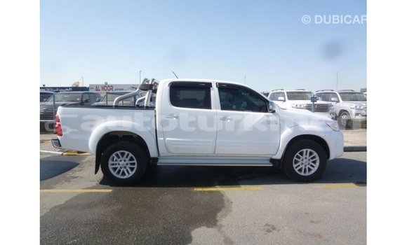 Buy Import Toyota Hilux White Car in Import - Dubai in Ahal Buy Import Toyota Hilux White Car in Import - Dubai in Ahal