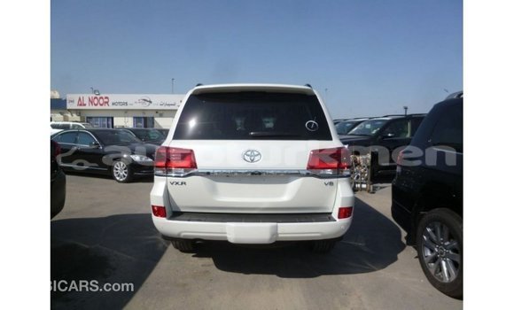 Buy Import Toyota Land Cruiser White Car in Import - Dubai in Ahal Buy Import Toyota Land Cruiser White Car in Import - Dubai in Ahal