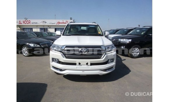 Buy Import Toyota Land Cruiser White Car in Import - Dubai in Ahal Buy Import Toyota Land Cruiser White Car in Import - Dubai in Ahal