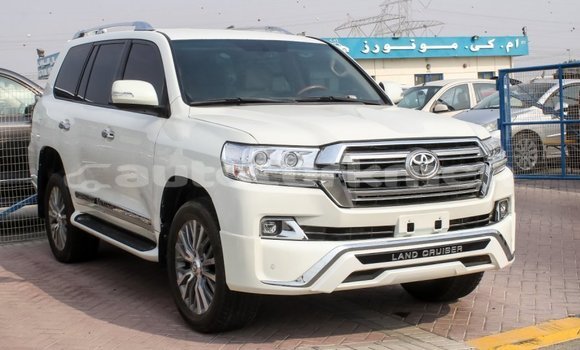 Buy Import Toyota Land Cruiser White Car in Import - Dubai in Ahal Buy Import Toyota Land Cruiser White Car in Import - Dubai in Ahal