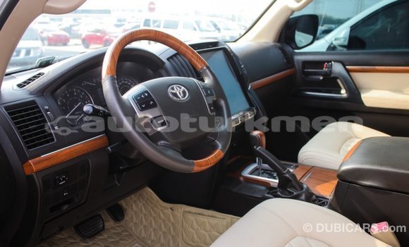 Buy Import Toyota Land Cruiser White Car in Import - Dubai in Ahal Buy Import Toyota Land Cruiser White Car in Import - Dubai in Ahal