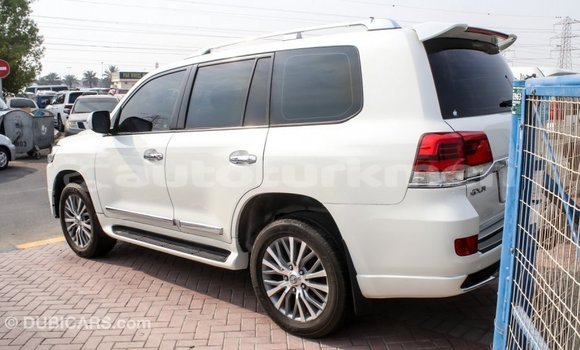 Buy Import Toyota Land Cruiser White Car in Import - Dubai in Ahal Buy Import Toyota Land Cruiser White Car in Import - Dubai in Ahal