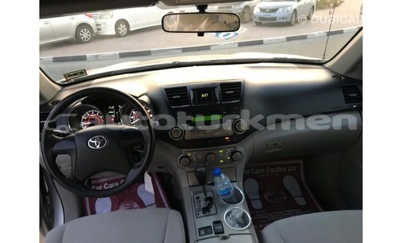 Buy Import Toyota Highlander Other Car in Import - Dubai in Ahal Buy Import Toyota Highlander Other Car in Import - Dubai in Ahal