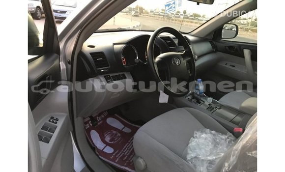 Buy Import Toyota Highlander Other Car in Import - Dubai in Ahal Buy Import Toyota Highlander Other Car in Import - Dubai in Ahal