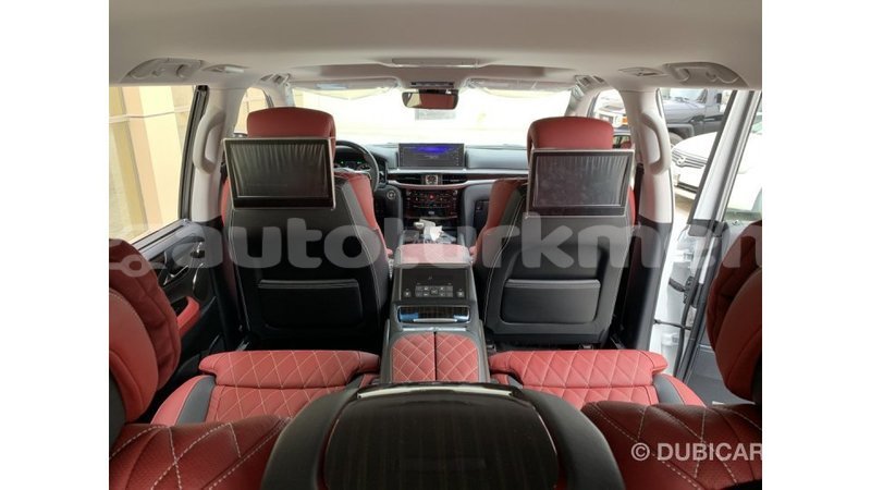 Big with watermark 153ff245 20ea 47ba 8599 96e5b0229995