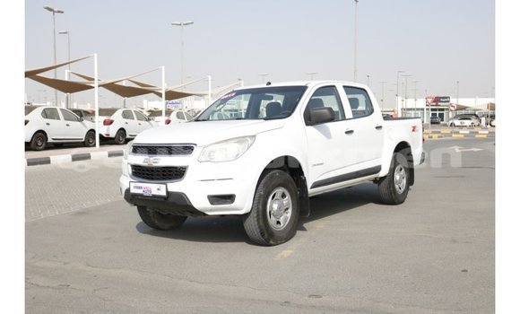 Buy Import Chevrolet Colorado White Car in Import - Dubai in Ahal