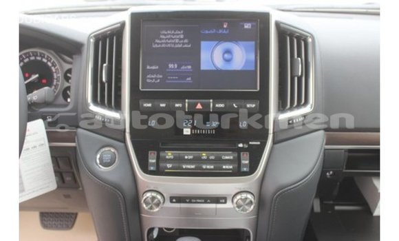 Buy Import Toyota Land Cruiser White Car in Import - Dubai in Ahal Buy Import Toyota Land Cruiser White Car in Import - Dubai in Ahal