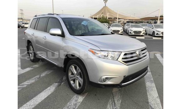 Buy Import Toyota Highlander Other Car in Import - Dubai in Ahal Buy Import Toyota Highlander Other Car in Import - Dubai in Ahal