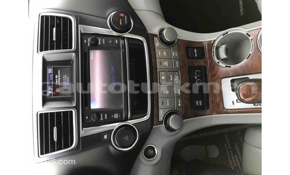 Buy Import Toyota Highlander Other Car in Import - Dubai in Ahal Buy Import Toyota Highlander Other Car in Import - Dubai in Ahal