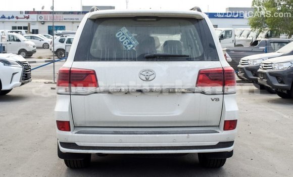 Buy Import Toyota Land Cruiser White Car in Import - Dubai in Ahal Buy Import Toyota Land Cruiser White Car in Import - Dubai in Ahal