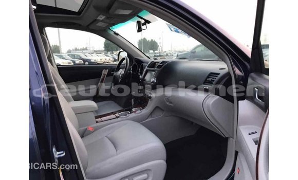 Buy Import Toyota Highlander Blue Car in Import - Dubai in Ahal Buy Import Toyota Highlander Blue Car in Import - Dubai in Ahal