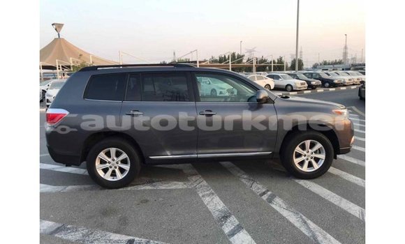 Buy Import Toyota Highlander Other Car in Import - Dubai in Ahal Buy Import Toyota Highlander Other Car in Import - Dubai in Ahal