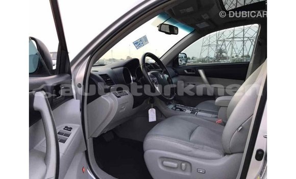Buy Import Toyota Highlander Other Car in Import - Dubai in Ahal Buy Import Toyota Highlander Other Car in Import - Dubai in Ahal
