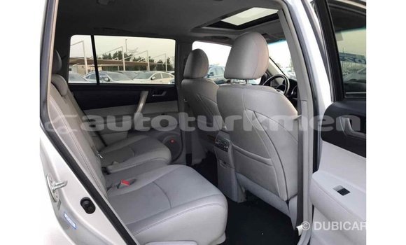 Buy Import Toyota Highlander Other Car in Import - Dubai in Ahal Buy Import Toyota Highlander Other Car in Import - Dubai in Ahal