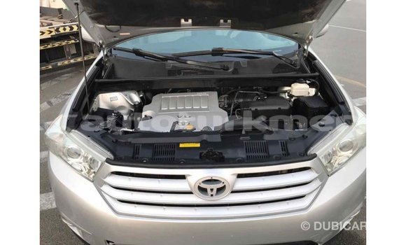 Buy Import Toyota Highlander Other Car in Import - Dubai in Ahal Buy Import Toyota Highlander Other Car in Import - Dubai in Ahal
