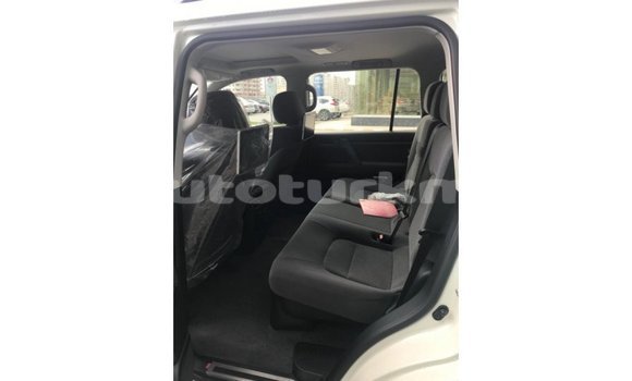 Buy Import Toyota Land Cruiser White Car in Import - Dubai in Ahal Buy Import Toyota Land Cruiser White Car in Import - Dubai in Ahal