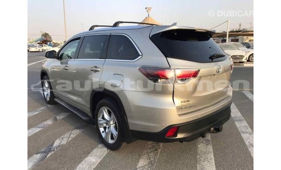 Buy Import Toyota Highlander Beige Car in Import - Dubai in Ahal Buy Import Toyota Highlander Beige Car in Import - Dubai in Ahal