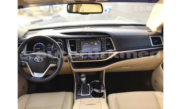 Buy Import Toyota Highlander Beige Car in Import - Dubai in Ahal Buy Import Toyota Highlander Beige Car in Import - Dubai in Ahal