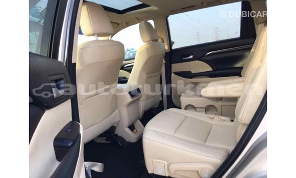Buy Import Toyota Highlander Beige Car in Import - Dubai in Ahal Buy Import Toyota Highlander Beige Car in Import - Dubai in Ahal