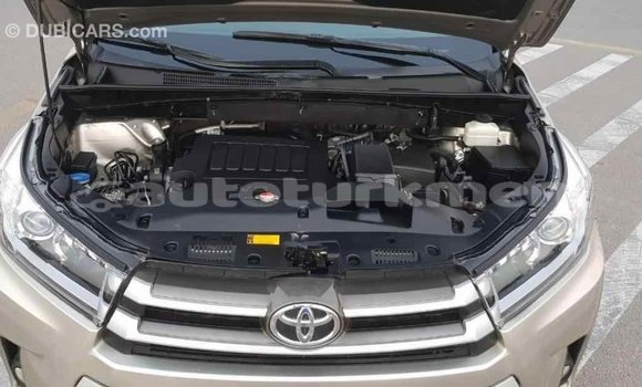 Buy Import Toyota Highlander Beige Car in Import - Dubai in Ahal Buy Import Toyota Highlander Beige Car in Import - Dubai in Ahal