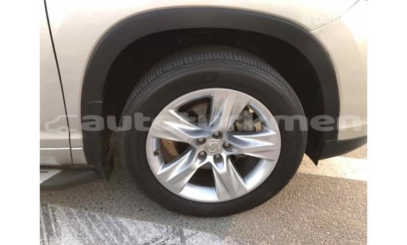 Buy Import Toyota Highlander Beige Car in Import - Dubai in Ahal Buy Import Toyota Highlander Beige Car in Import - Dubai in Ahal