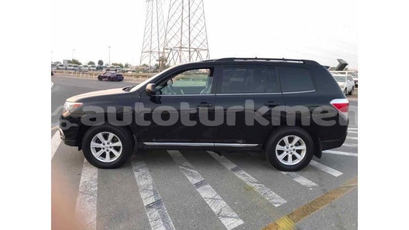 Big with watermark toyota highlander ahal import dubai 1262