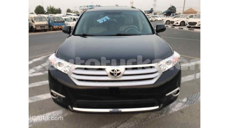 Big with watermark toyota highlander ahal import dubai 1265