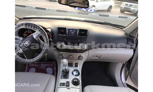Buy Import Toyota Highlander Other Car in Import - Dubai in Ahal Buy Import Toyota Highlander Other Car in Import - Dubai in Ahal