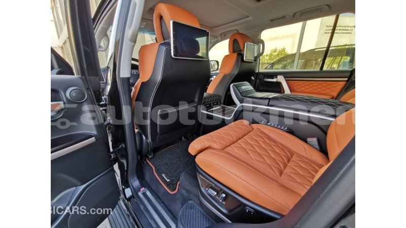 Big with watermark toyota land cruiser ahal import dubai 1268