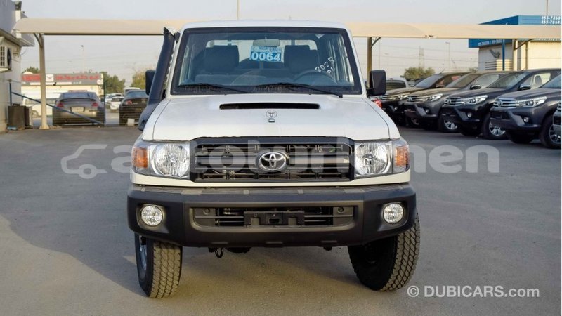 Big with watermark toyota land cruiser ahal import dubai 1276
