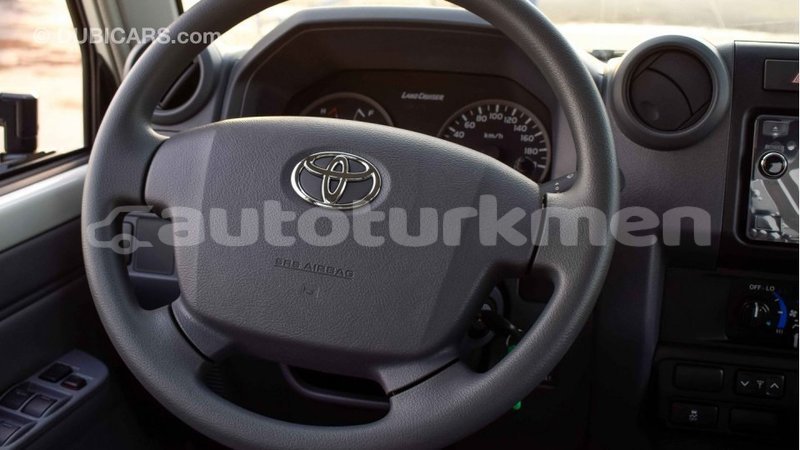 Big with watermark toyota land cruiser ahal import dubai 1276
