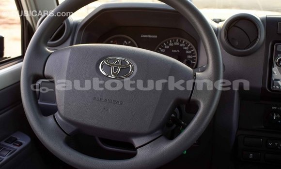 Buy Import Toyota Land Cruiser Beige Car in Import - Dubai in Ahal Buy Import Toyota Land Cruiser Beige Car in Import - Dubai in Ahal