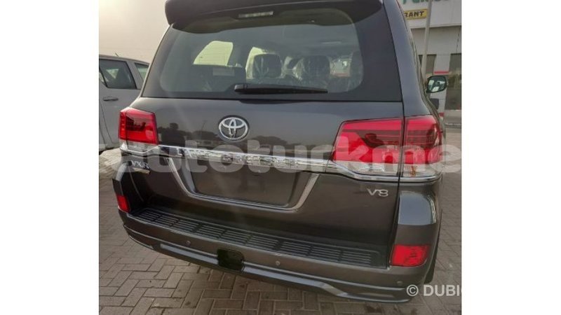Big with watermark toyota land cruiser ahal import dubai 1291